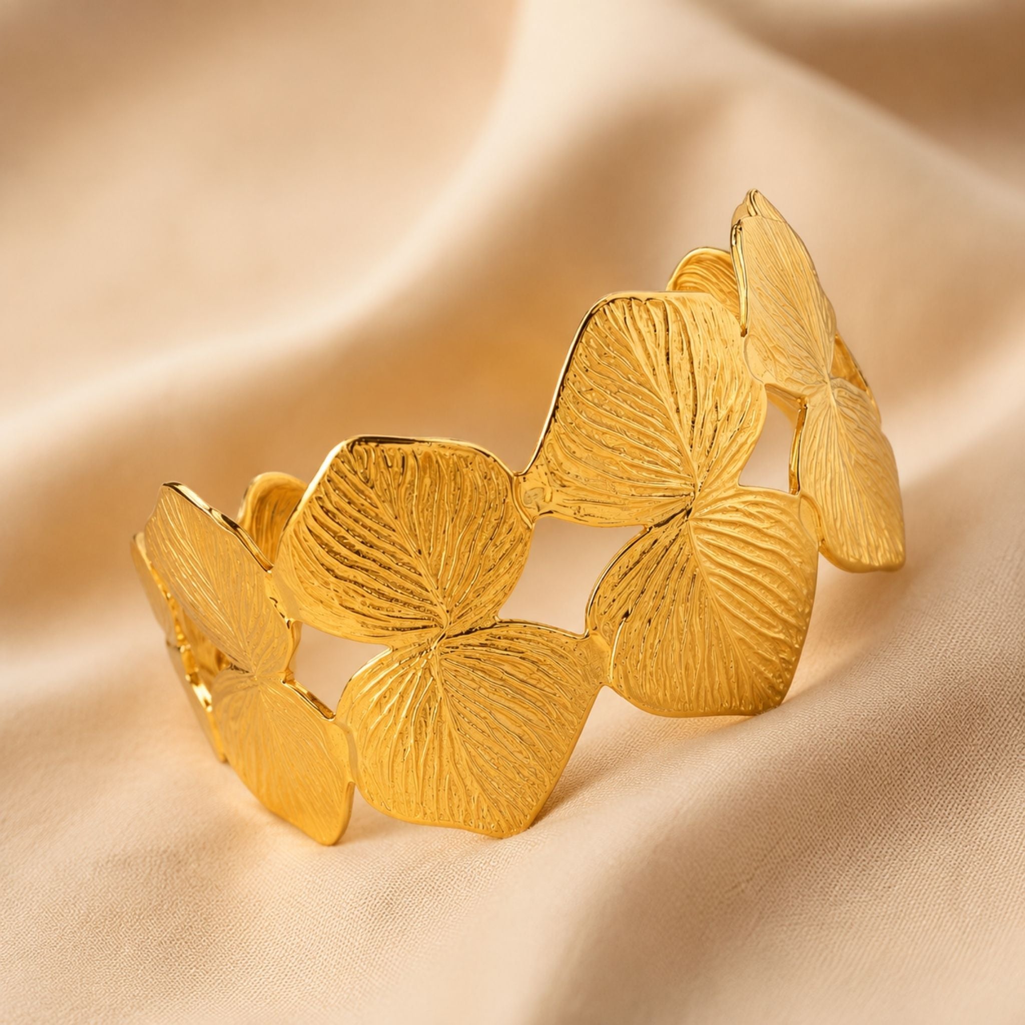 Cassia Leaf Bangle