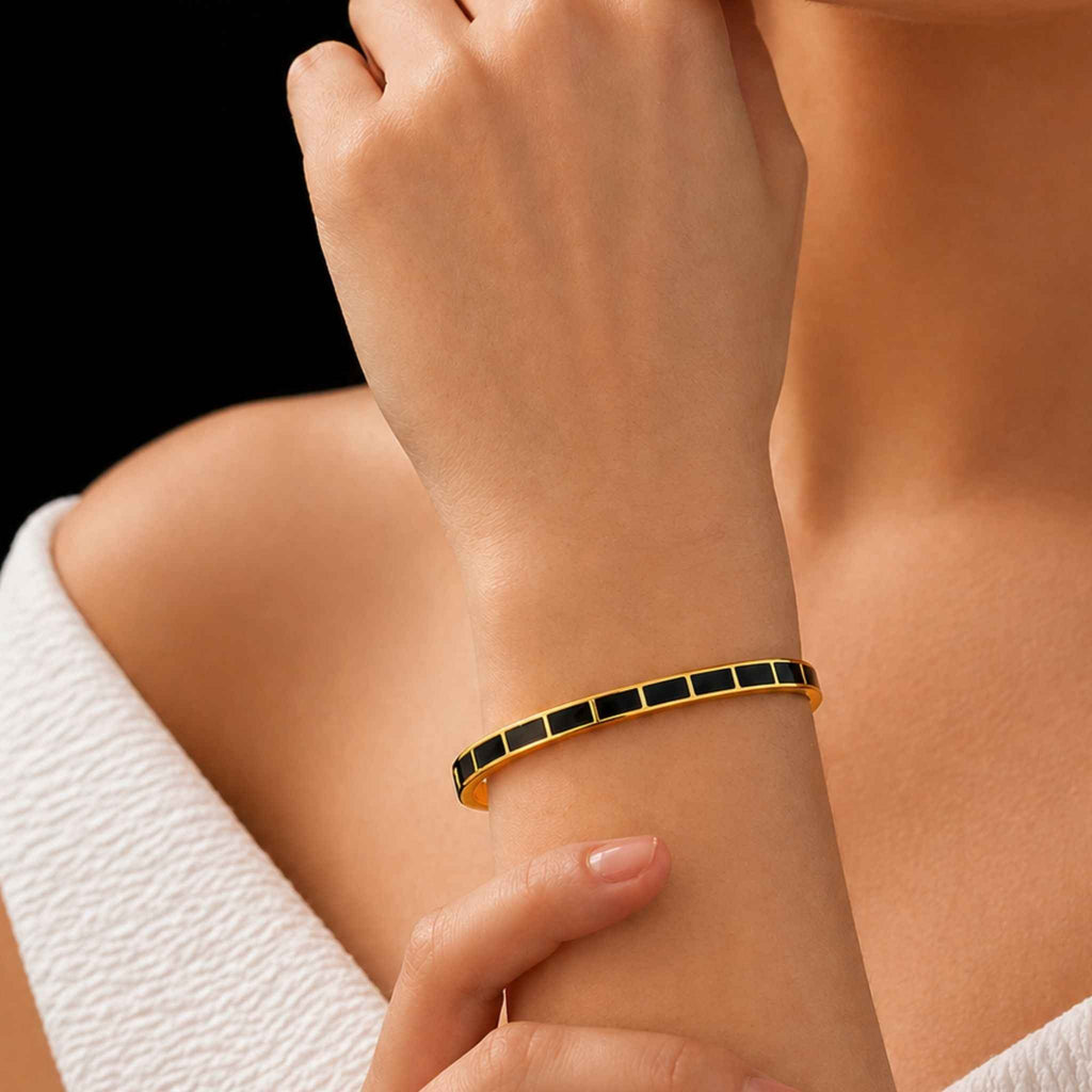 Eclisse Noir Bangle
